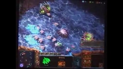 Starcraft 2 - 20 Min. Gameplay