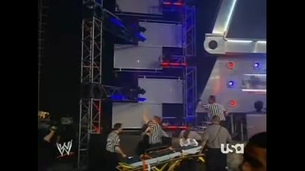Jeff Hardy jumps on Randy Orton