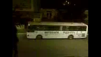Чавдар 11м4 1766 и Vanhool на Кента Ад
