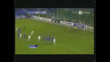Mladen Petric спасява дузпа - това трябва да се види !!!