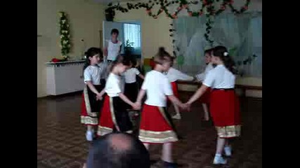 Народни танци в 55 Одз Иглика
