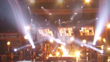 Metallica ft. Lady Gaga - Moth Into Flame (live)