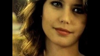 Beren Saat //pictures