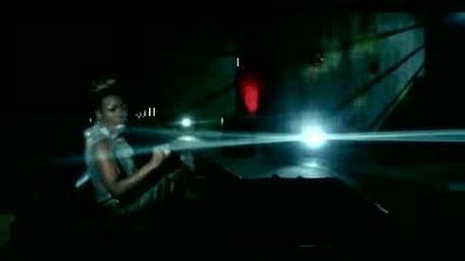 Three 6 Mafia ft. Kalenna - Shake My Ass 