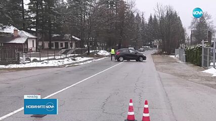 Заради паднали дървета: Втори ден проходът "Петрохан" остава затворен