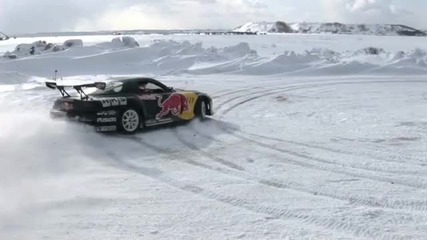 [lq] Mad Mike Whiddett - Drifting with Red Bull