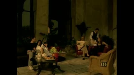 Maroon 5 - She Will Be Loved