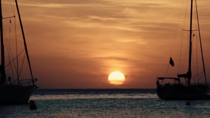 Cafe del Mar East Journeyman by Bob Holroyd (sunset timelapse)_(720p)