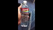 Ето така се пие вода