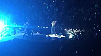 Selena Gomez - Slow Down (revival Tour 5-6-16)