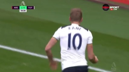 Тотнъм се върна в играта след гол на Хари Кейн