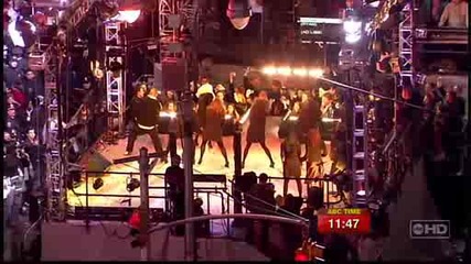Christina Aguilera - Fighter Live New Year - Високо Качество