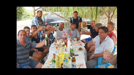 Дружески Поздрав с голямо Наздраве за ловците в България от любимата им Духова Музика!!!