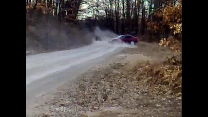 Bmw 318 Is vzemane na zavoi