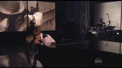 Justin Bieber - Pray ( Amas 2010 *live* )