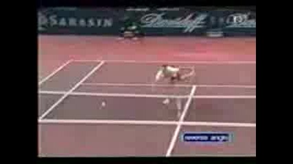 The best shot by Roger Federer 