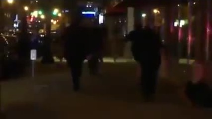 Отново полицейско насилие, над гол мъж с електрошок на Гей парад .