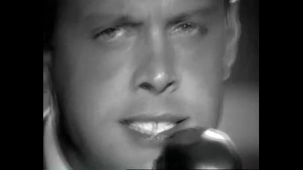 Luis Miguel - Por debajo de la mesa 