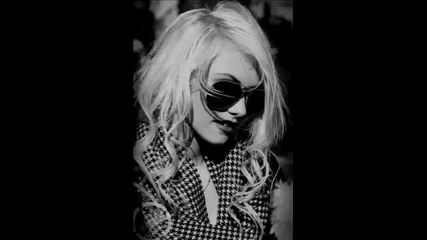 Taylor Momsen Superstar 