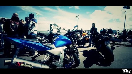 Stunt мотористи в Париж 2012