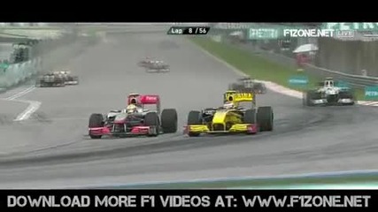 ysian Gp - Lewis Hamilton fights and overtakes Vitaly Petrov 