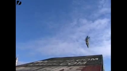 Motorbike Stunts - Bus Backflip