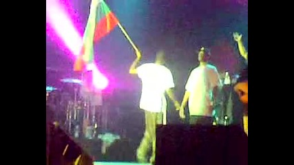 Snoop Dogg със знамето на България !!! 