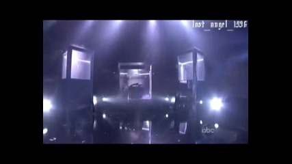 Lady Gaga - Bad Romance & Speechless (live American Music Awards 2009) 