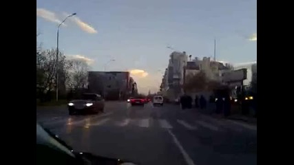 Потрошиха Ferrari California в Студентски град