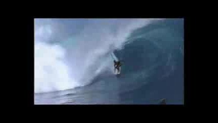 Сърфиране По Огромни Вълни