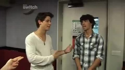 Jonas Brothers - How low can Jo Bro go?
