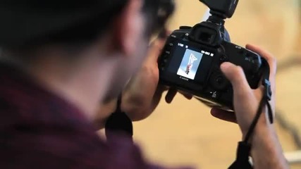 Ашли Тисдейл по време на фотосесия ( Видео )