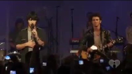 Jonas Brothers Stripped - Gotta Find You