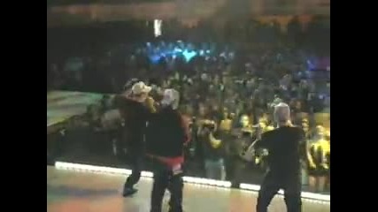 Beastie Boys live @ Vh1 Hip Hop Honors 2004 performing Sucker Mc s 