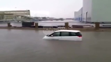 НЕОБИЧАЙНО: Проливни дъждове наводниха Дубай