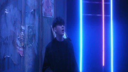 [mv] Yong Jun Hyung ( Highlight ) - Wonder If (feat. Heize)