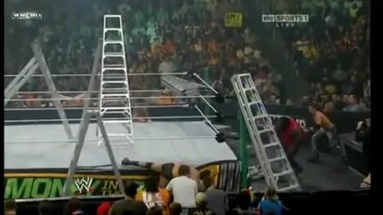 Flying Chuck Kick, Codebreaker & Spear Combo
