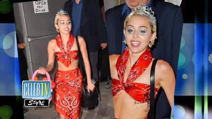 Fashion Fails! Miley Cyrus' Wardrobe Malfunction!