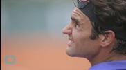 Federer Glides Into 2nd Round at French Open