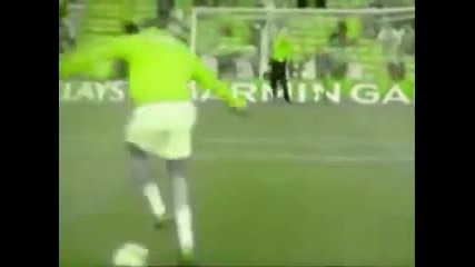 C.ronaldo доказва, че е роден с топка в краката !