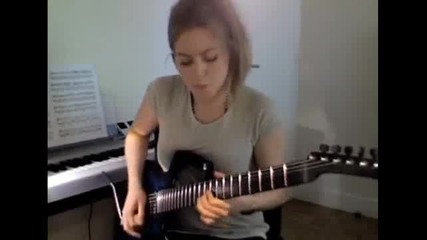 красиво момиче красиво свири