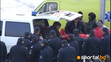 Здравко Лазаров изнесен на носилка