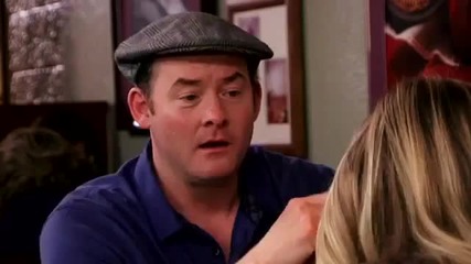 [rt] Kristen Bells strong hands
