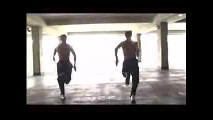 Two Brothers Free Running