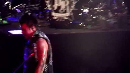 Papa Roach - No Matter What 16.07.2011 На Живо!!!