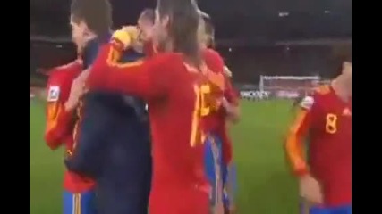 Роналдо плюе пред оператор 