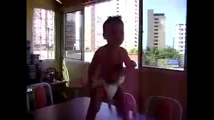 3 godishno dete tancyva samba 