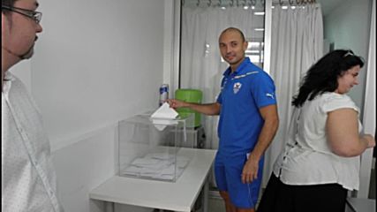 Станислав Ангелов гласува на 2 000 км от България