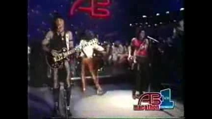 Bon Jovi - She Don`t Know Me - Live - 1984