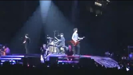 Jonas Brothers - I Gotta Feeling, Tonight, Video Girl & Lovebug Madrid 11.11.09 